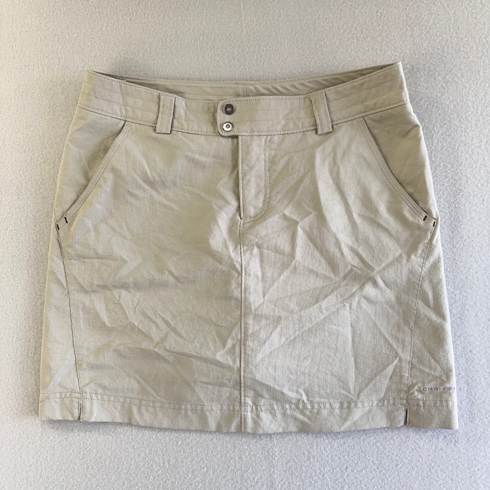 Columbia Titanium Skirt Womens 4 Performance Stretch Khaki Mini Built in Shorts